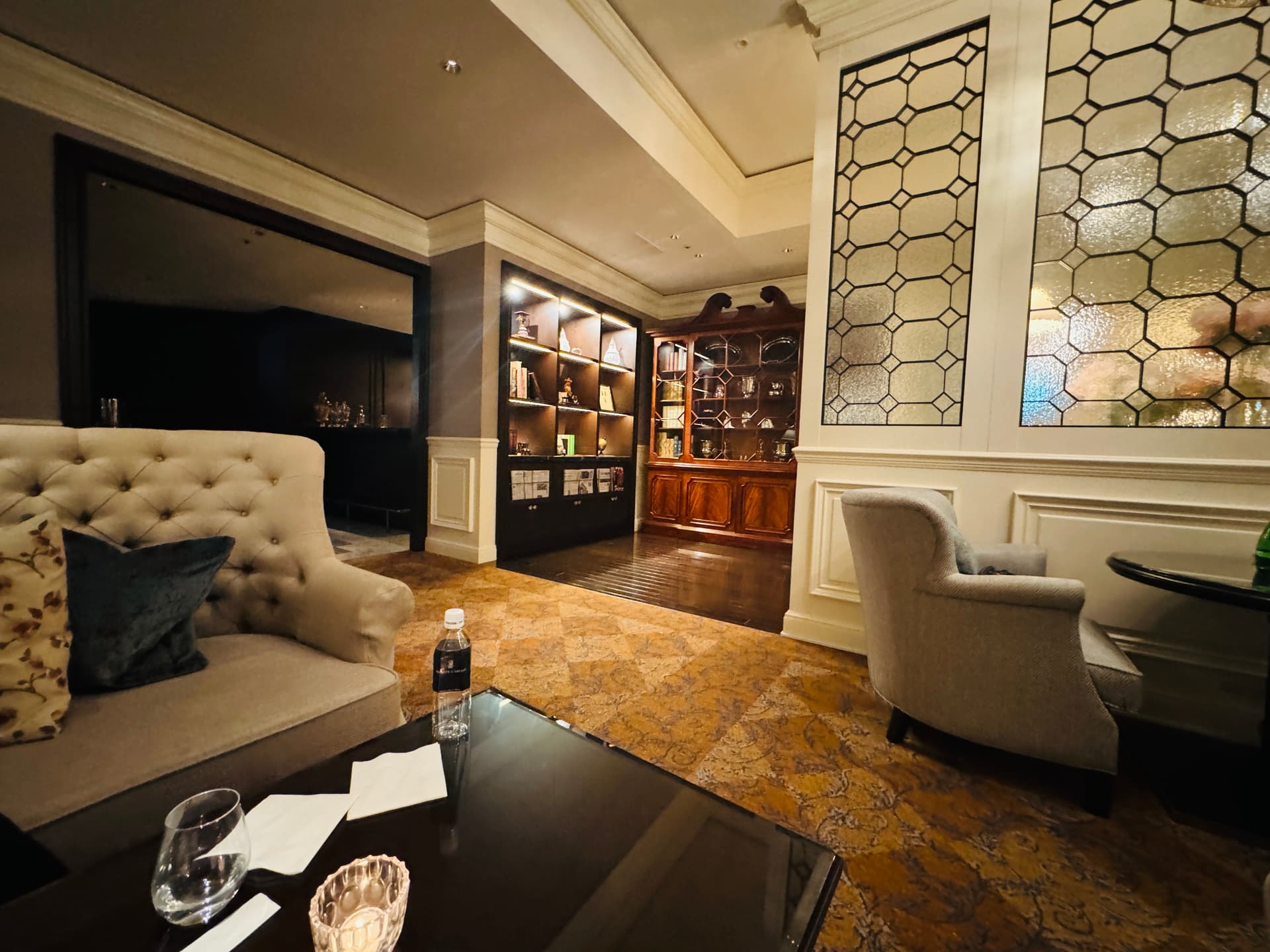 リッツカールトン大阪のクラブラウンジのインテリア